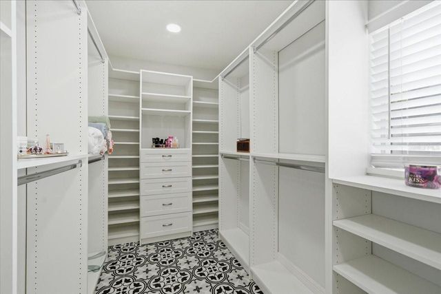 13608 AVISTA DRIVE, Tampa, FL 33624