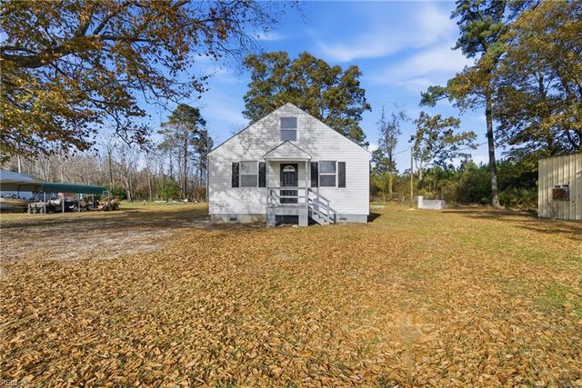 9604 Gates RD, Suffolk, VA 23437