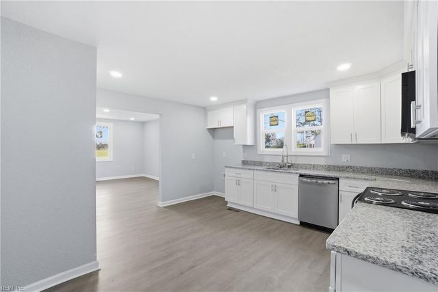 9604 Gates RD, Suffolk, VA 23437