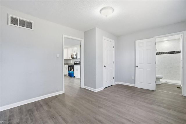 9604 Gates RD, Suffolk, VA 23437