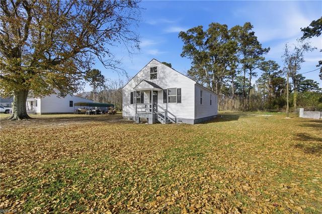 9604 Gates RD, Suffolk, VA 23437