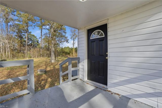 9604 Gates RD, Suffolk, VA 23437