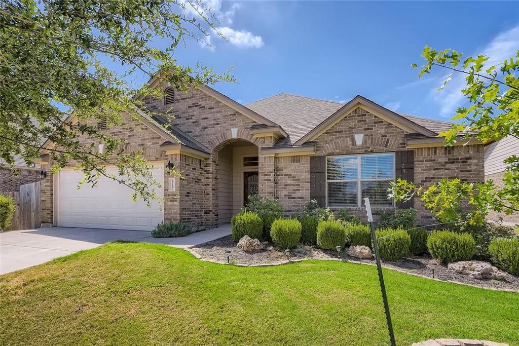 912 Tabernash DR, Leander, TX 78641