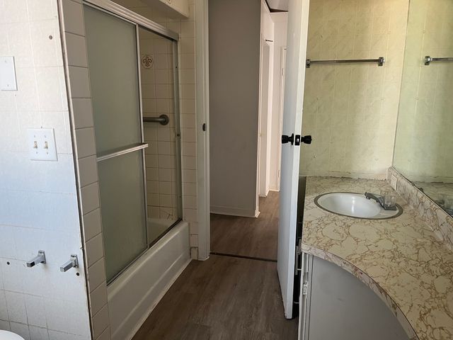 404-406 E Prospect Terrace, Freeport, IL 61032