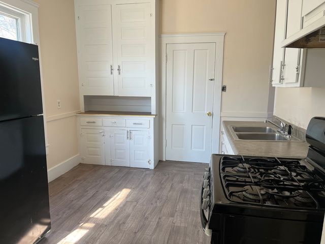 404-406 E Prospect Terrace, Freeport, IL 61032