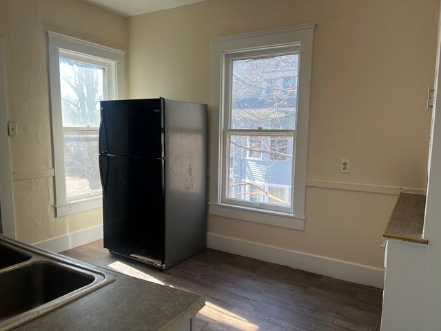 404-406 E Prospect Terrace, Freeport, IL 61032