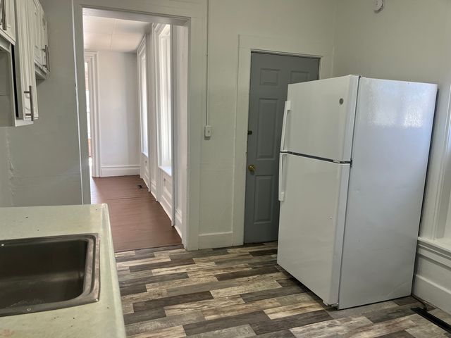 404-406 E Prospect Terrace, Freeport, IL 61032