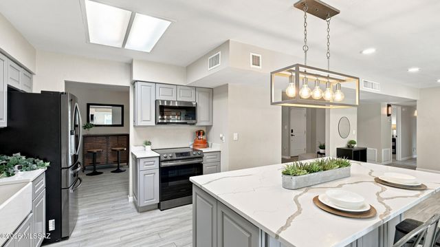 10305 E Camino Tesote, Tucson, AZ 85749