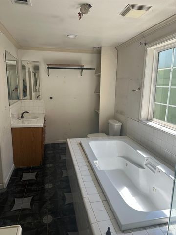 337 Falcon Dr, Vallejo, CA 94589