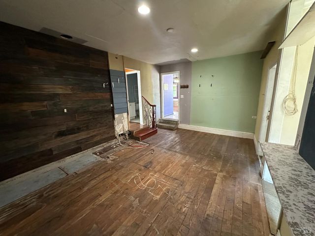 337 Falcon Dr, Vallejo, CA 94589