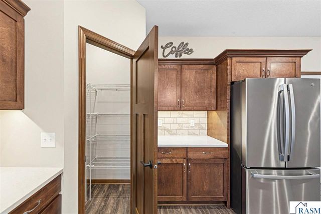 3072 Prairie Rose Drive, Mankato, MN 56001