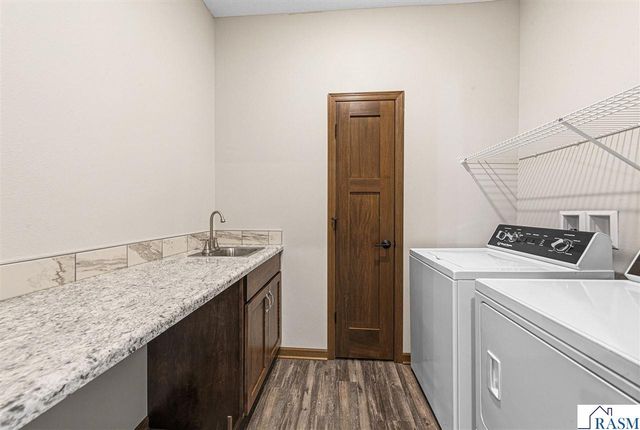 3072 Prairie Rose Drive, Mankato, MN 56001