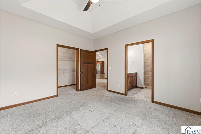 3072 Prairie Rose Drive, Mankato, MN 56001