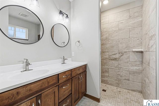 3072 Prairie Rose Drive, Mankato, MN 56001