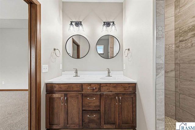 3072 Prairie Rose Drive, Mankato, MN 56001