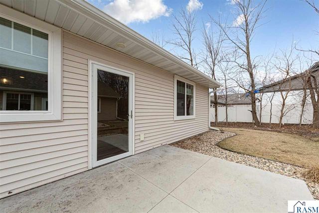 3072 Prairie Rose Drive, Mankato, MN 56001