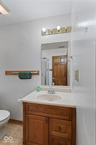 2047 Pelican Drive, Franklin, IN 46131