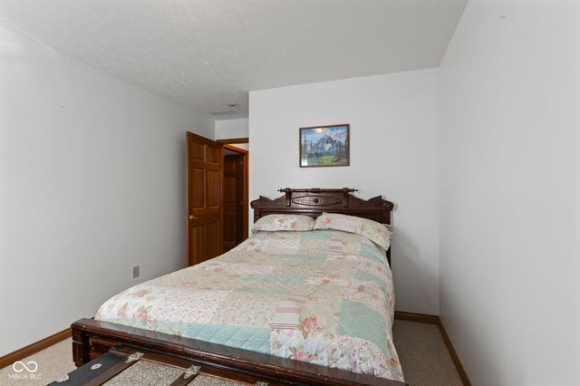 2047 Pelican Drive, Franklin, IN 46131