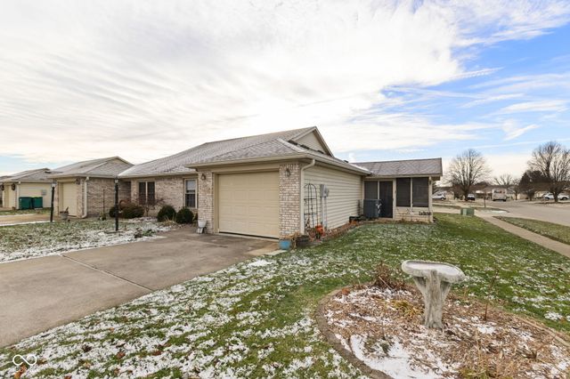 2047 Pelican Drive, Franklin, IN 46131