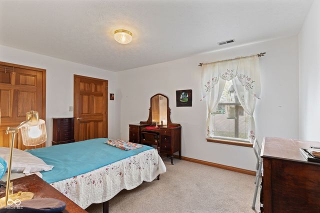 2047 Pelican Drive, Franklin, IN 46131