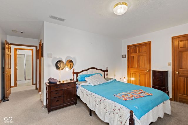 2047 Pelican Drive, Franklin, IN 46131