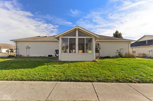 2047 Pelican Drive, Franklin, IN 46131