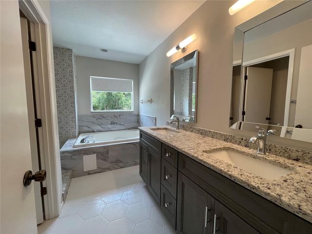 820 STONECHAPEL COURT, Apopka, FL 32712