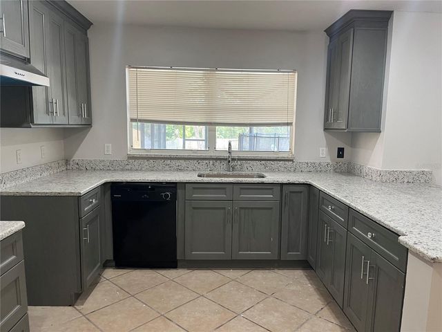 820 STONECHAPEL COURT, Apopka, FL 32712