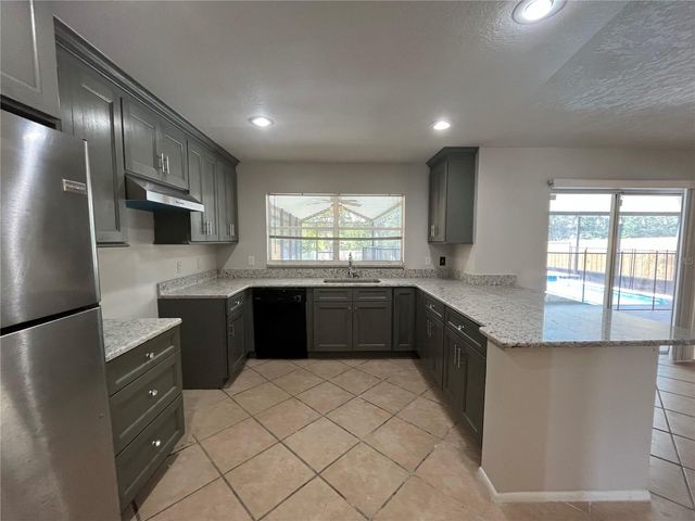 820 STONECHAPEL COURT, Apopka, FL 32712