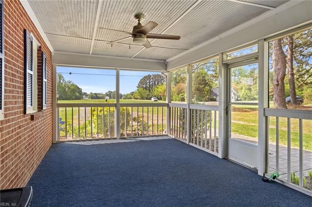8605 Guinea RD, Hayes, VA 23072