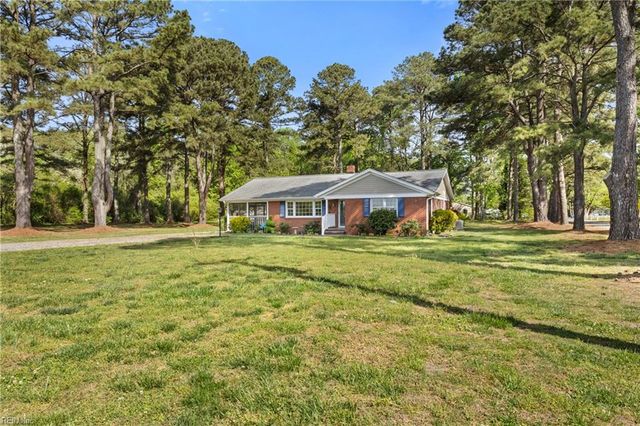 8605 Guinea RD, Hayes, VA 23072