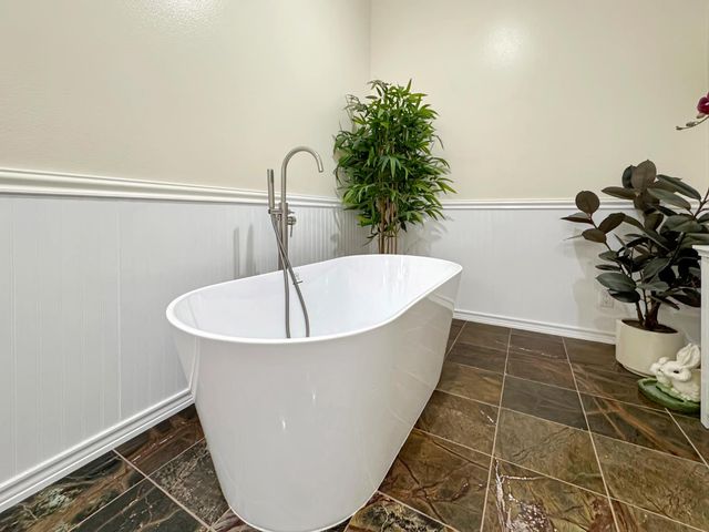 13969 Quarterhorse Dr, Grass Valley, CA 95949