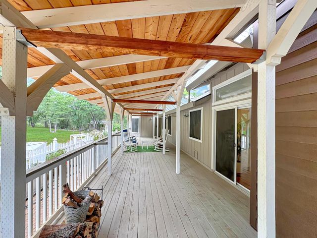 13969 Quarterhorse Dr, Grass Valley, CA 95949