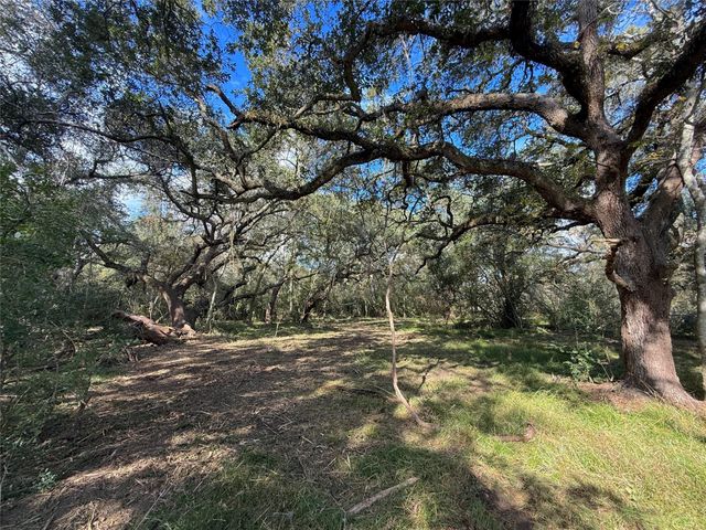 0 Cr 376, West Columbia, TX 77422