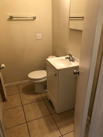 7318 STRATO Road, Jacksonville, FL 32210