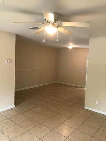 7318 STRATO Road, Jacksonville, FL 32210