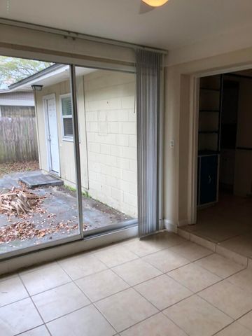 7318 STRATO Road, Jacksonville, FL 32210