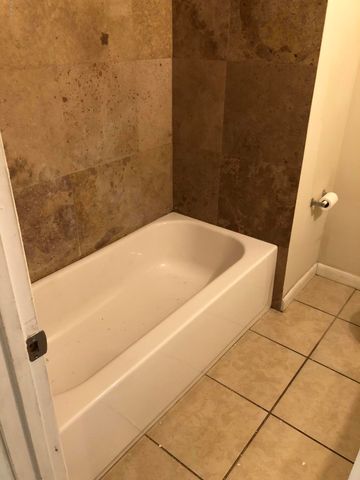 7318 STRATO Road, Jacksonville, FL 32210