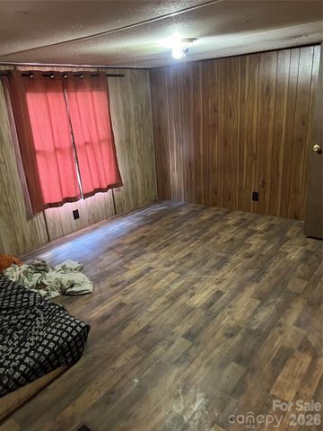 150 Combo Court, Waynesville, NC 28786