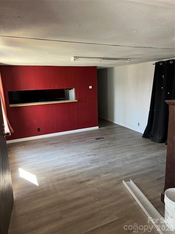150 Combo Court, Waynesville, NC 28786