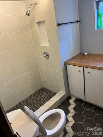 150 Combo Court, Waynesville, NC 28786
