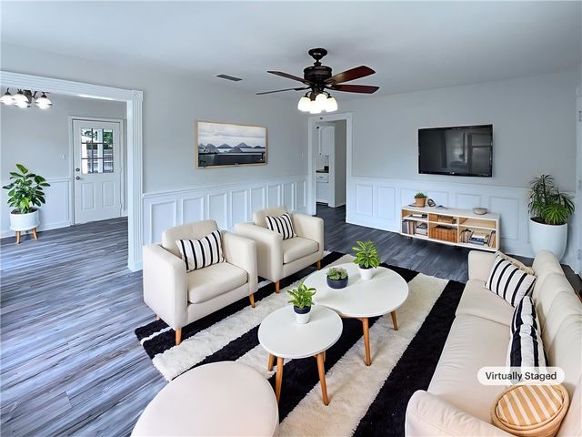 6042 Hugo Dr, Corpus Christi, TX 78412