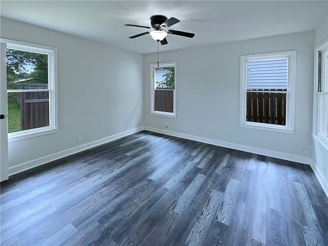 6042 Hugo Dr, Corpus Christi, TX 78412