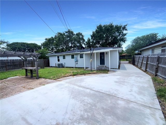6042 Hugo Dr, Corpus Christi, TX 78412