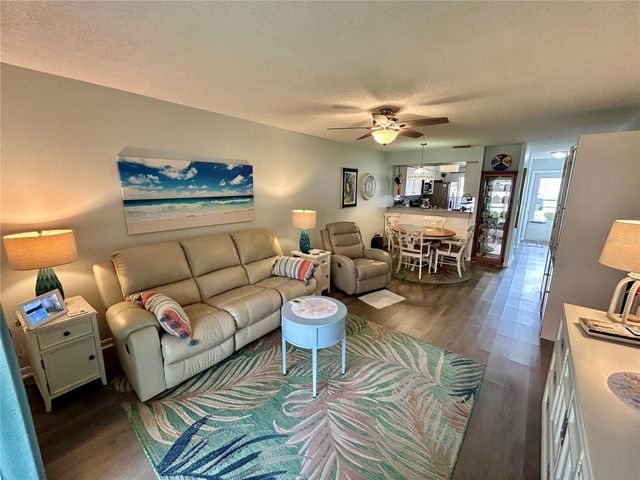 6433 TINA DRIVE 14, New Port Richey, FL 34653