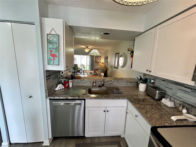 6433 TINA DRIVE 14, New Port Richey, FL 34653