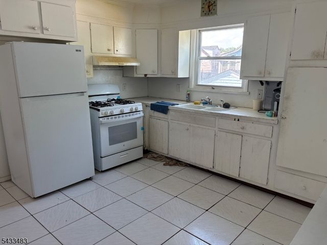 106 Smith Street 2, Newark City, NJ 07106