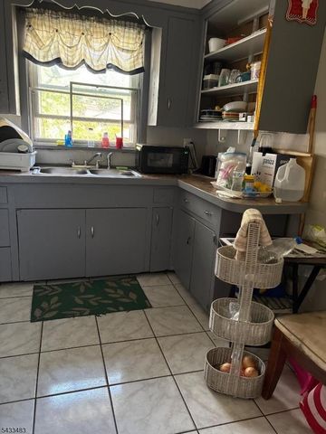 106 Smith Street 2, Newark City, NJ 07106
