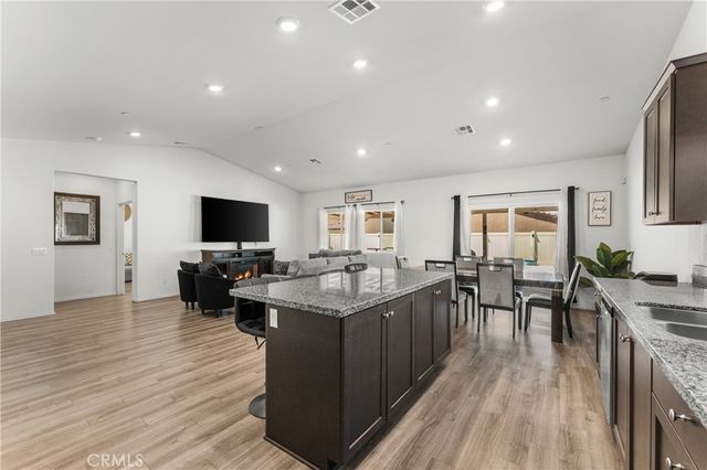 4413 W Avenue J2, Lancaster, CA 93536
