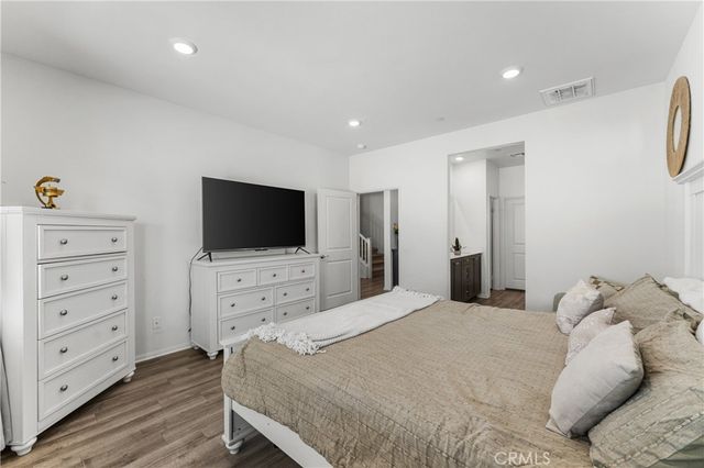 4413 W Avenue J2, Lancaster, CA 93536